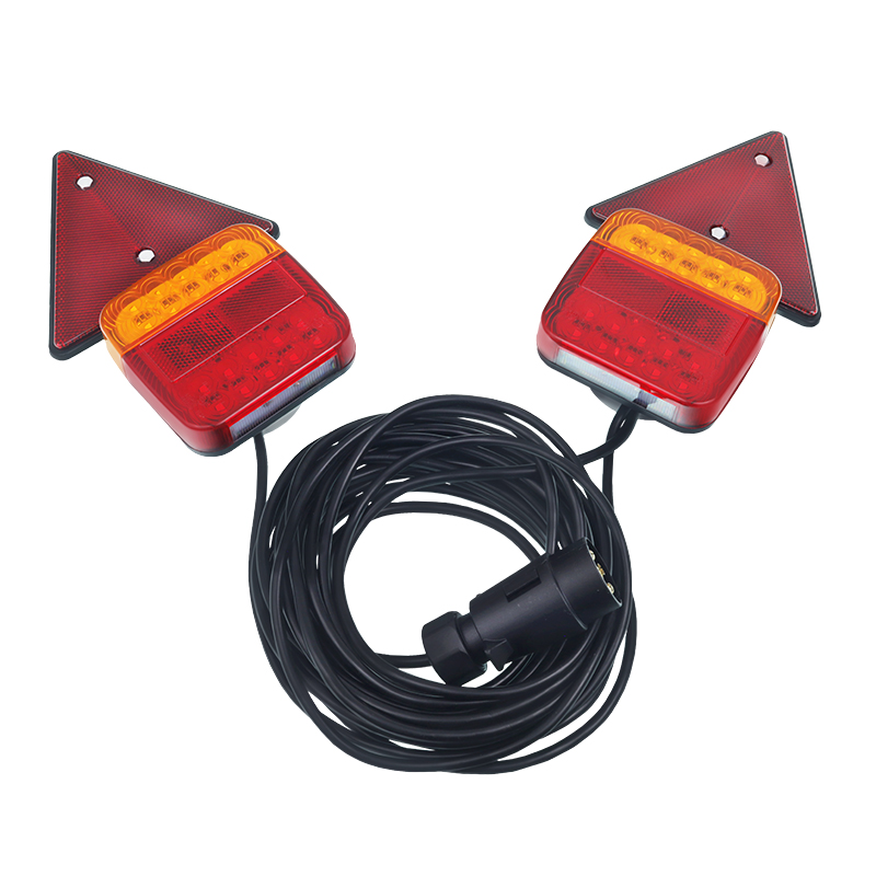 sada LED koncových světel 7PIN+trojúhelník, 7,5m