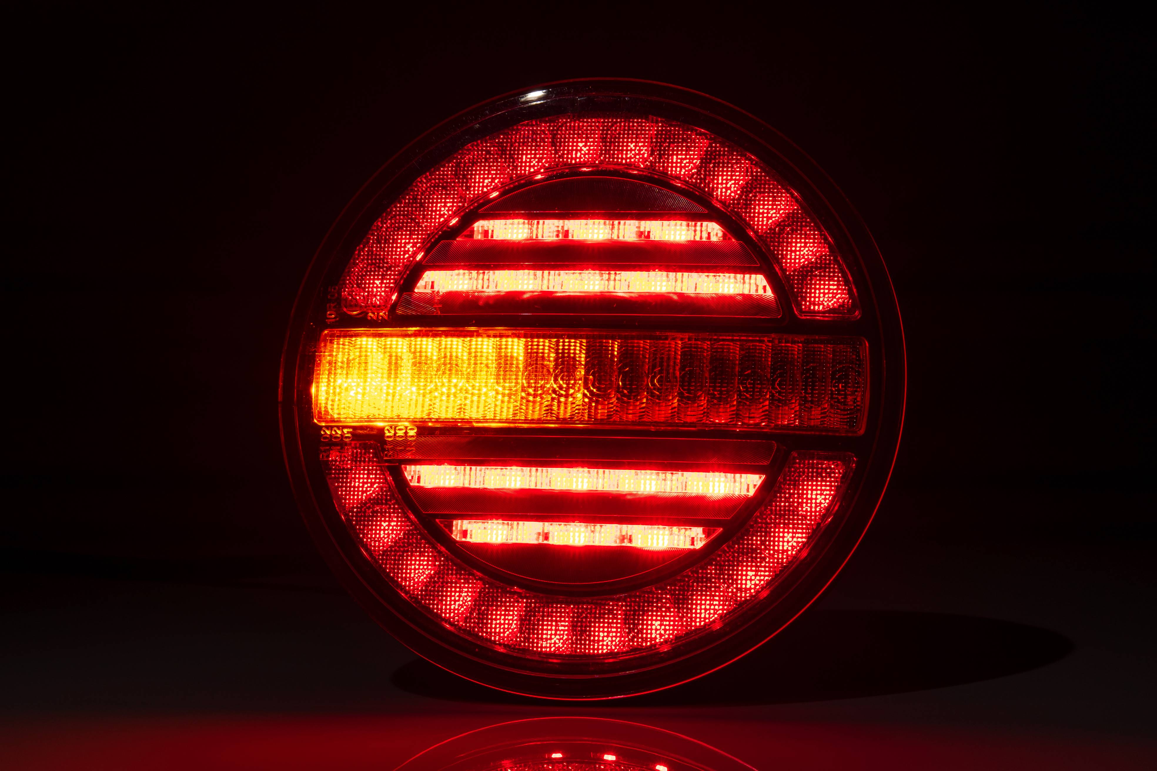Koncové světlo FT-213 LED 12/24V s dynamickým blinkrem