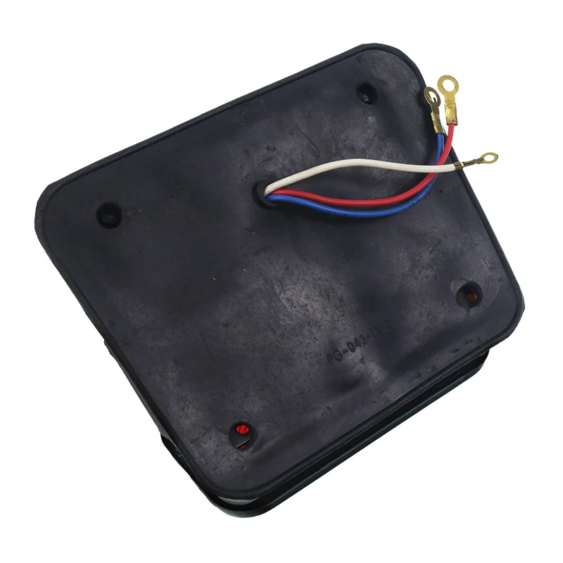 Koncové světlo C-4011, 2-dílné na blatník, kovové, LEVÉ