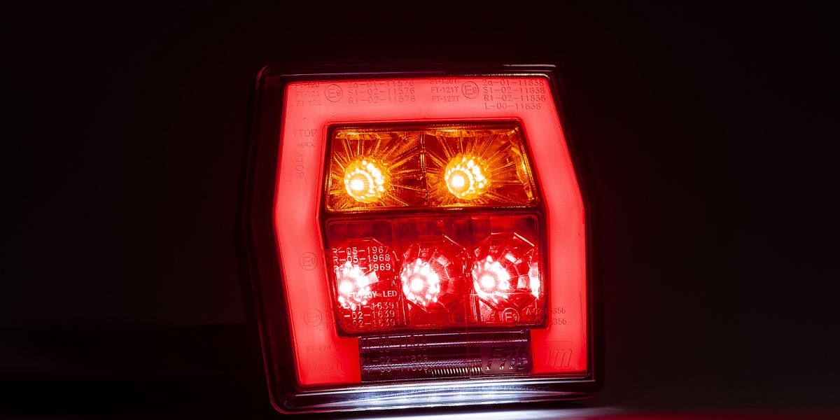 Koncové světlo FT-122T s osvětlením SPZ LED 12/24V BAJONET 5pin