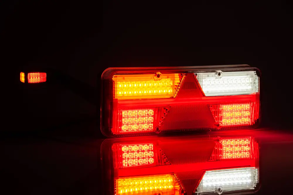 Koncové světlo  FT-500/1367 LED L tykadlo 7pin+4x2pin