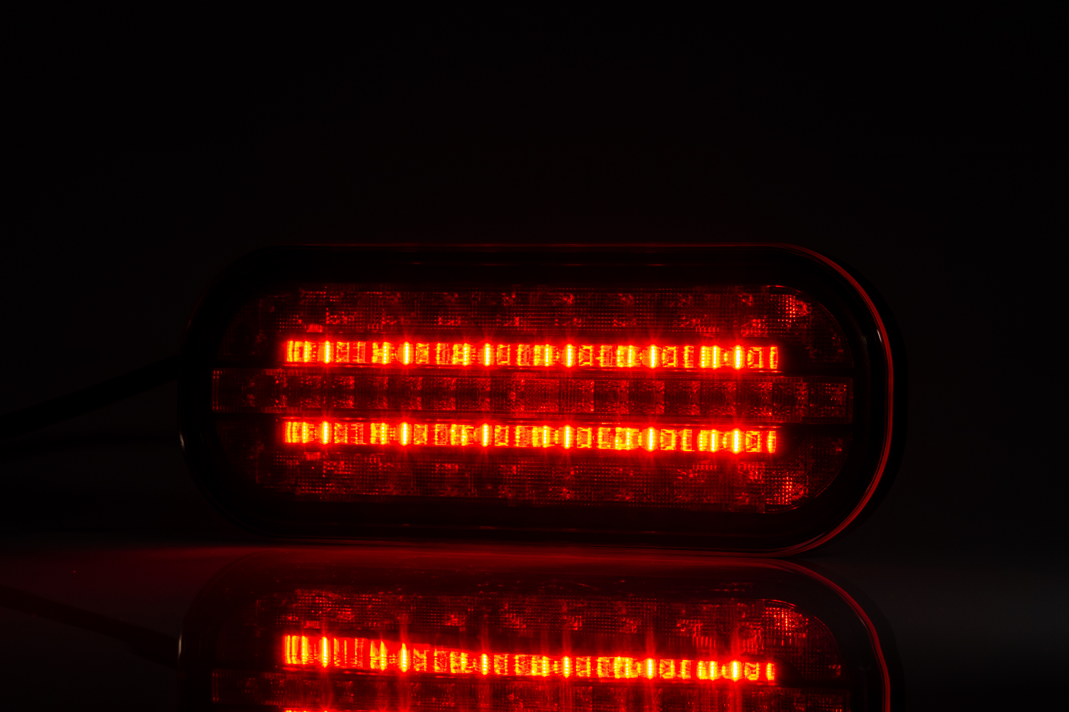 Koncové světlo FT-320 LED 12/24V S DYNAMICKÝM BLINKREM