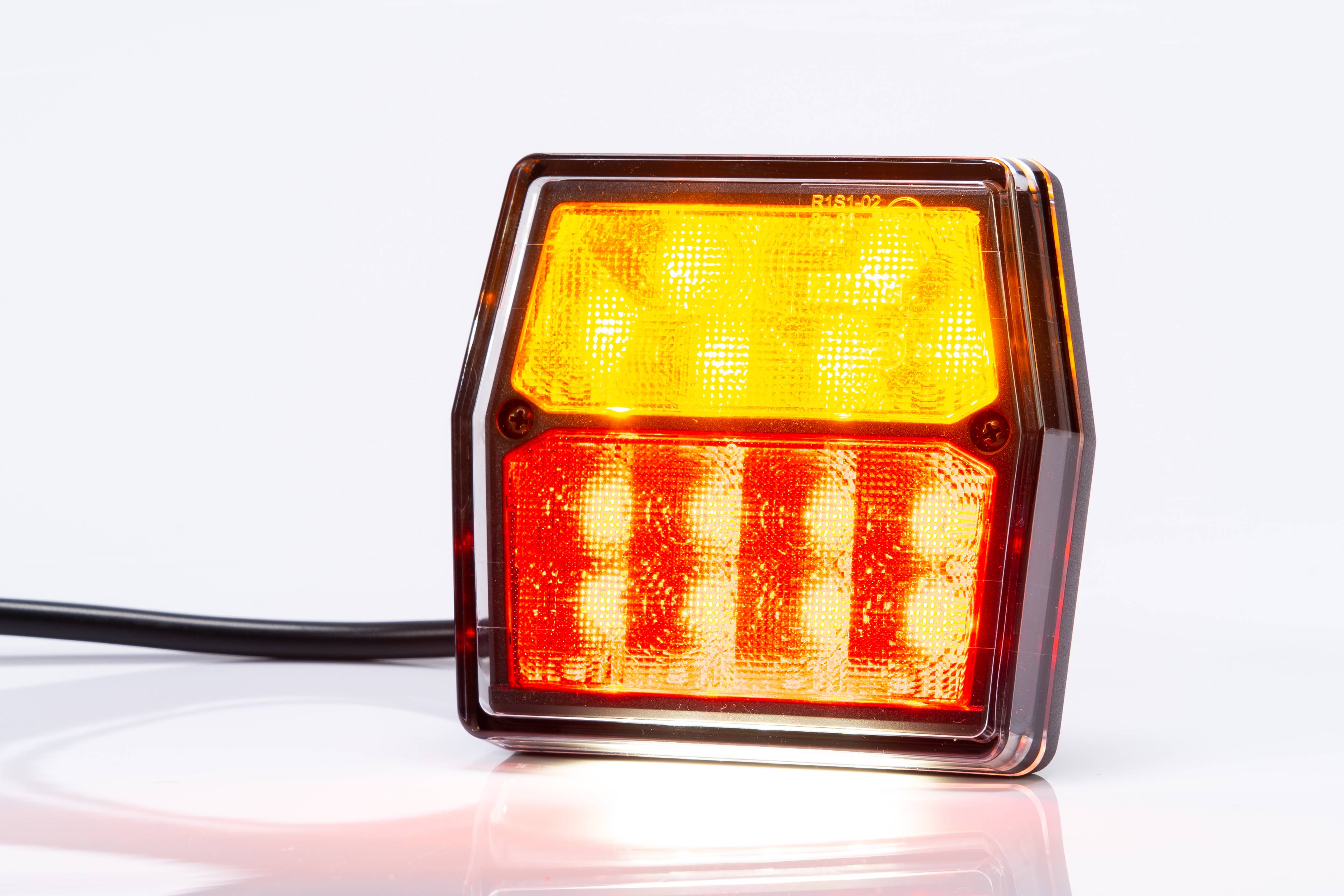 Koncové světlo FT-222 s osv. RZ LED 12V